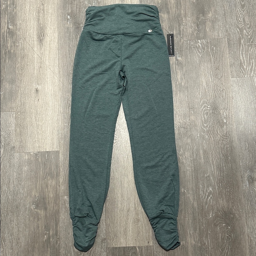 NWT Women Sportswear Fit Training Ruched Jogger Pants in Heather Green Size S